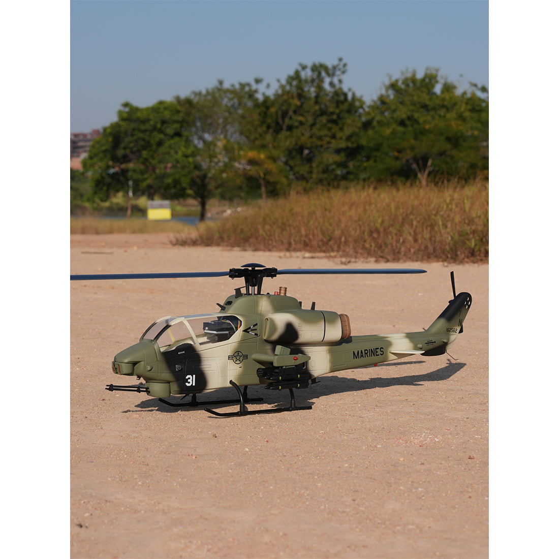 WOLFBUSH&ROBAN AH-1W 470-Class 2.4G 6CH Dual-Rotor RC Military Helicopter Model with GPS Positioning, Synchronized Turret & Left/Right-Hand Control (RTF Version/Grey)