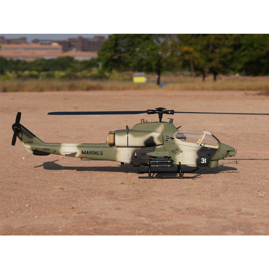 WOLFBUSH&ROBAN AH-1W 470-Class 2.4G 6CH Dual-Rotor RC Military Helicopter Model with GPS Positioning, Synchronized Turret & Left/Right-Hand Control (RTF Version/Grey)