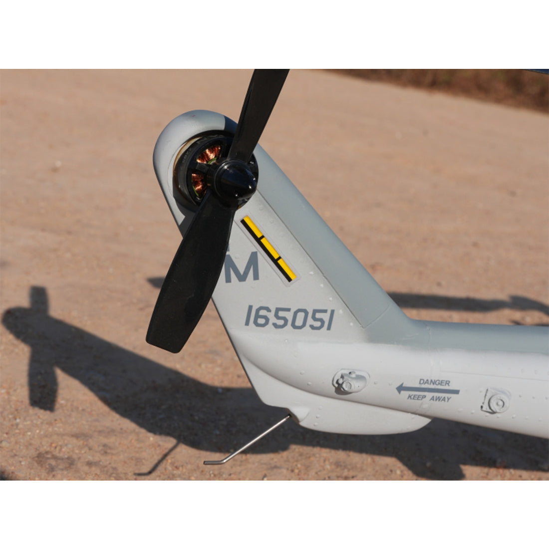 WOLFBUSH&ROBAN AH-1W 470-Class 2.4G 6CH Dual-Rotor RC Military Helicopter Model with GPS Positioning, Synchronized Turret & Left/Right-Hand Control (RTF Version/Grey)